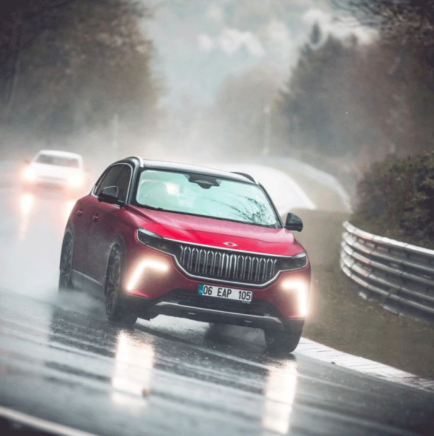 Karşı çıktığı Togg, Koç’u kara kara düşündürmeye başladı! Zirve el değiştirmek üzere 