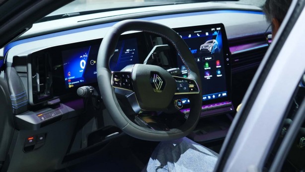 Foto - Karşınızda 2024 yılının otomobili: "Scenıc E-Tech Yüzde 100 Elektrikli" Rekor menzile sahip! İşler kızışıyor! 