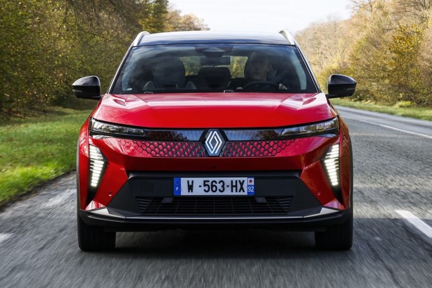 Foto - Karşınızda 2024 yılının otomobili: "Scenıc E-Tech Yüzde 100 Elektrikli" Rekor menzile sahip! İşler kızışıyor! 