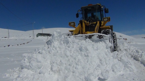 Foto - Kars'ta beyaz esaret sürüyor