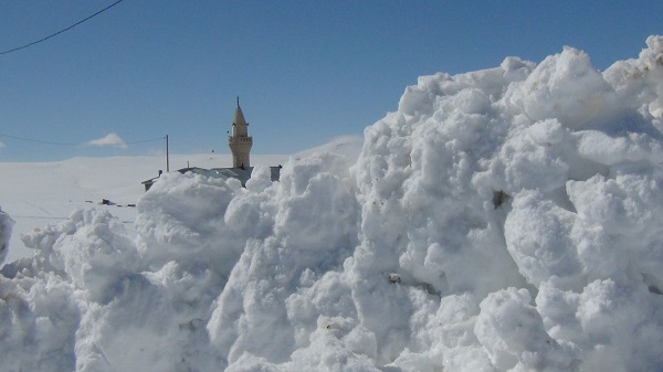 Kars'ta beyaz esaret sürüyor