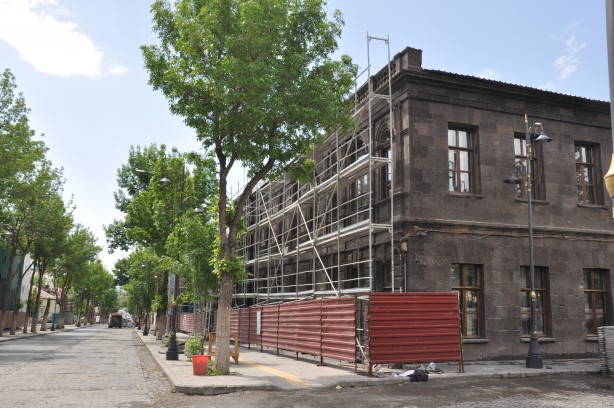 Foto - Kars’ta tarihi binalar gün yüzüne çıkıyor