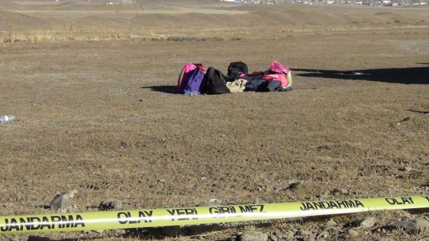 Foto - Kars’tan acı haber! Öğrenci servisi takla attı: Ölü ver yaralılar var