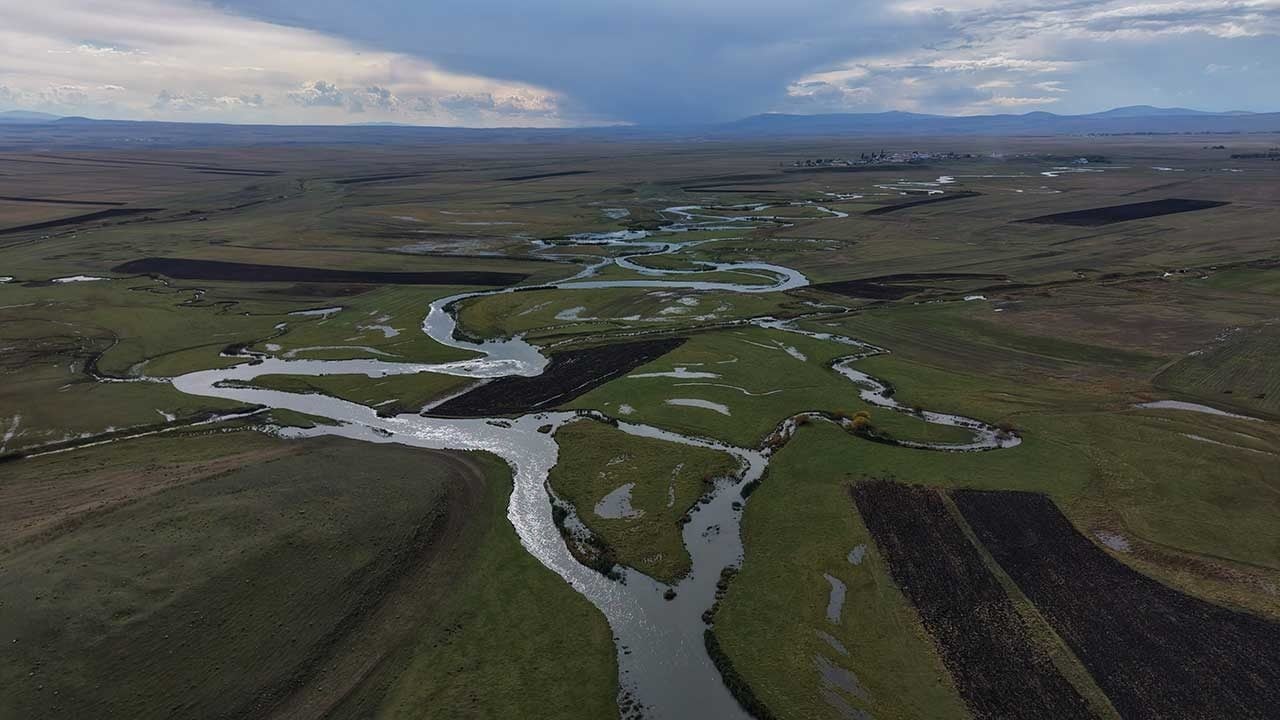 Foto - Kars'tan Hazar'a uzanan muazzam yolculuk! Arpaçay menderesleri havadan görüntülendi!