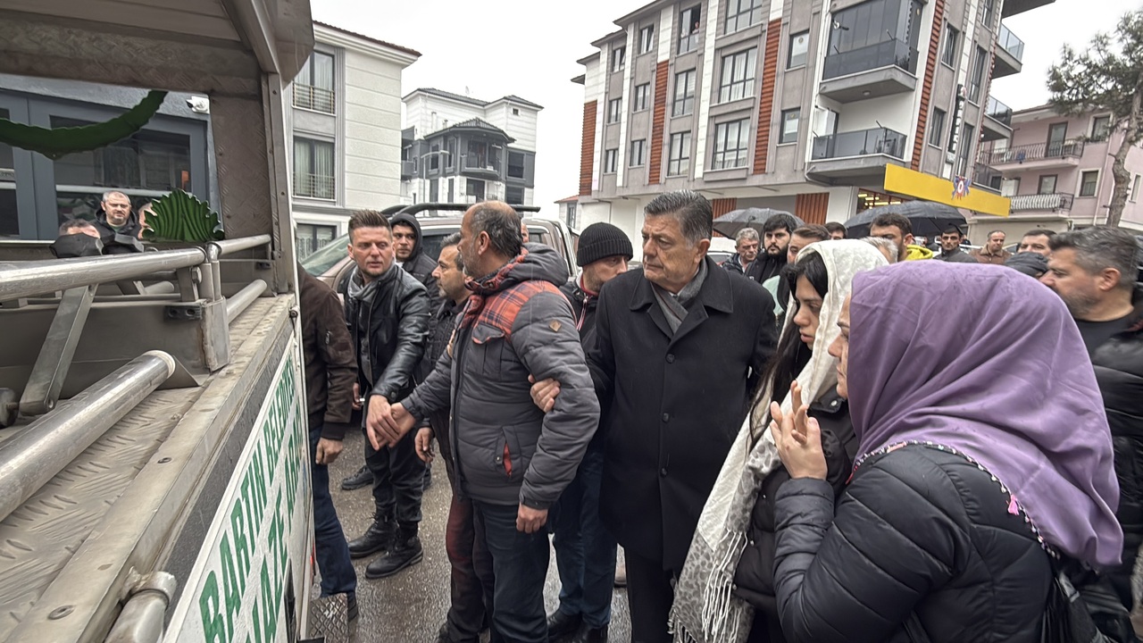 Foto - Kartalkaya Faciasında 12. Kattan Atlayan Genç Kız Hayatını Kaybetti