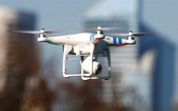 Foto - Kartallar izinsiz uçan dronelerı avlıyor
