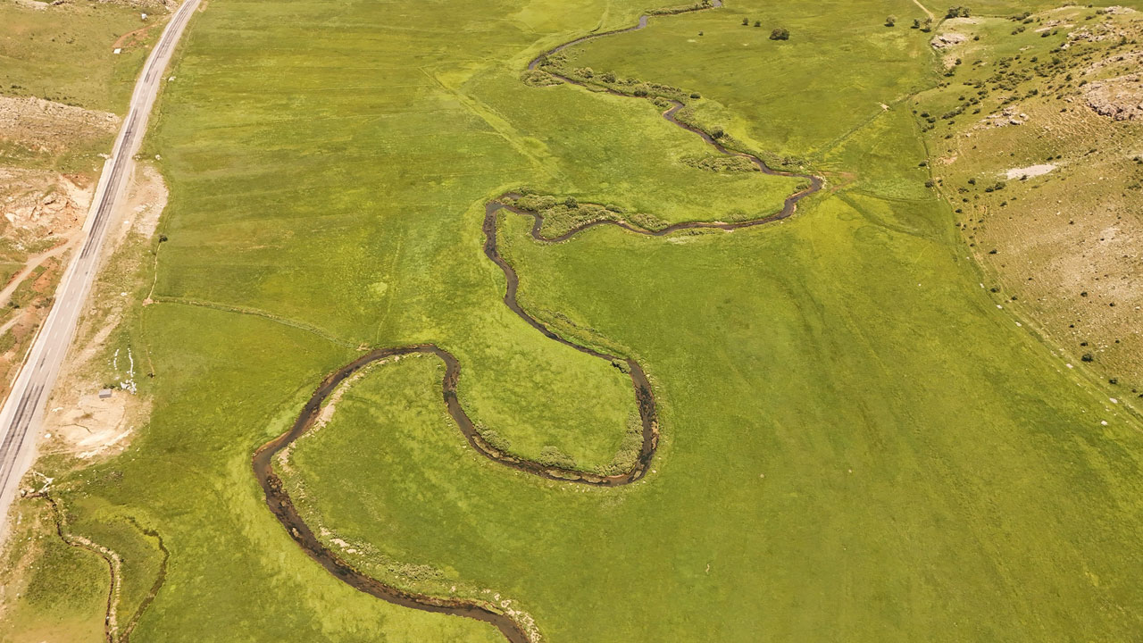 Foto - Kartpostallık güzellik! Yeşillerin kalbinde kıvrılan bir masal