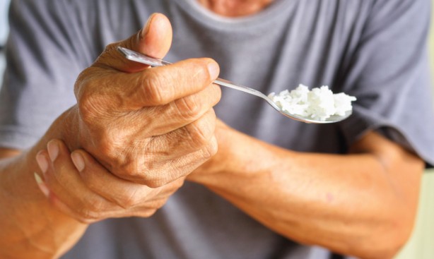 Kaşıkla hastalık testi 1 dakika sürüyor! İnanılmaz sonuçlar ortaya çıkıyor