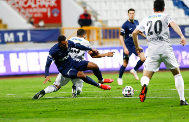 Foto - Kasımpaşa Beşiktaş'a dur dedi