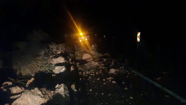 Kastamonu-Bartın karayolunda heyelan