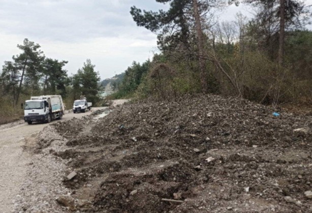 Foto - Kastamonu'da akıl almaz görüntü! Dağ yerinden kaydı