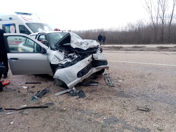 Kastamonu’da feci kaza: Çok sayıda yaralı var