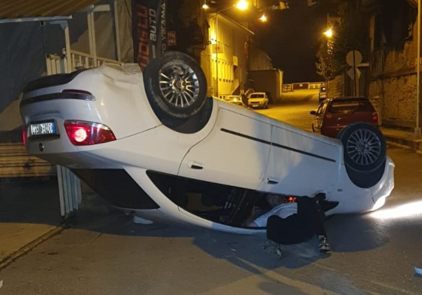 Foto - Kastamonu'da iki otomobil çarpıştı