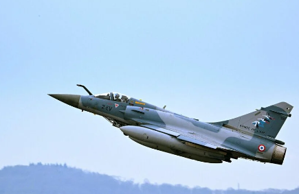 Foto - Katar'dan Türk SİHA'larını vurma planları yapan ülkeye savaş uçağı teklifi