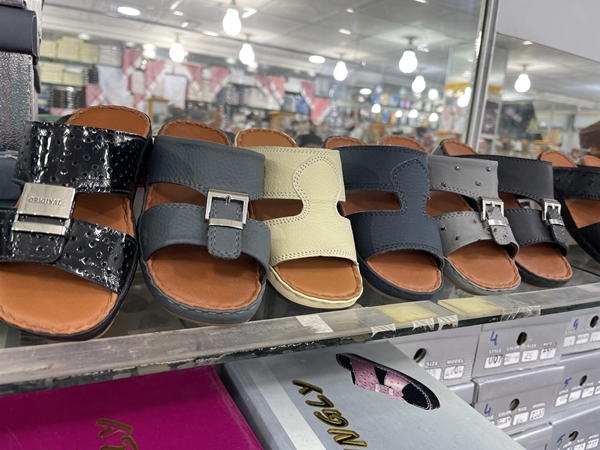 Foto - Katarlılar bayram öncesi terzilere akın etti