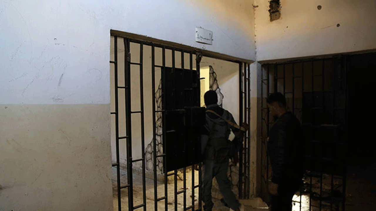 Foto - Katil Esed'in işkence merkezi görüntülendi