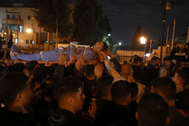 Foto - Katil İsrail bir Filistinliyi daha öldürdü