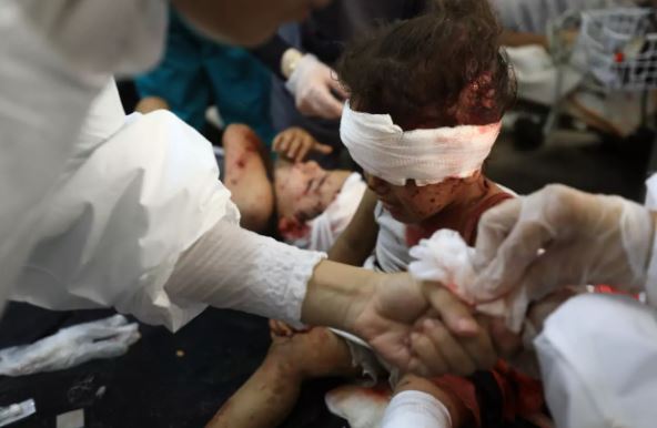 Foto - Katil İsrail çocukları katletti!