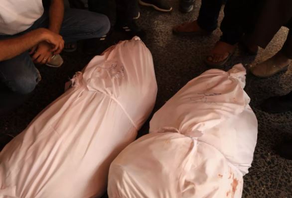 Foto - Katil İsrail çocukları katletti!