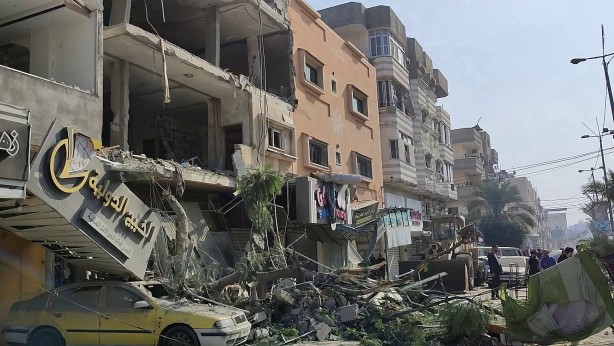 Foto - Katil İsrail sivillerin üzerine bomba yağdırdı! 19 şehit