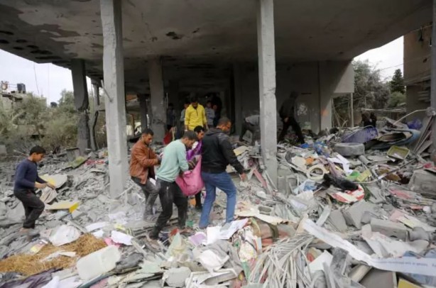 Foto - Katil köpeklerin Nazilerden farkı yok!