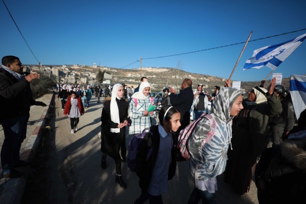 Foto - Katiller Filistin'de bir bölgeyi abluka altına aldı