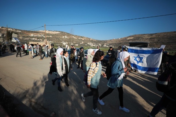 Foto - Katiller Filistin'de bir bölgeyi abluka altına aldı