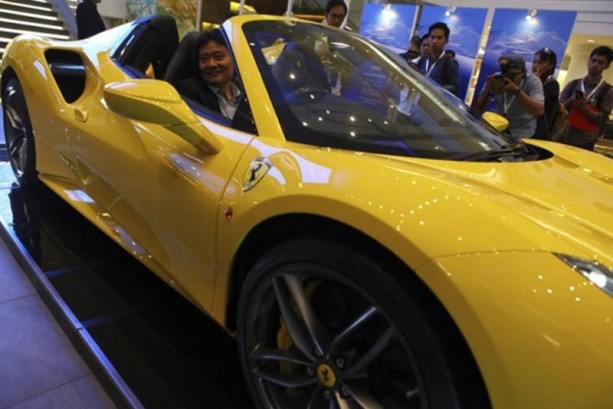 Foto - Katlanabilir metal tavanılı Ferrari tanıtıldı