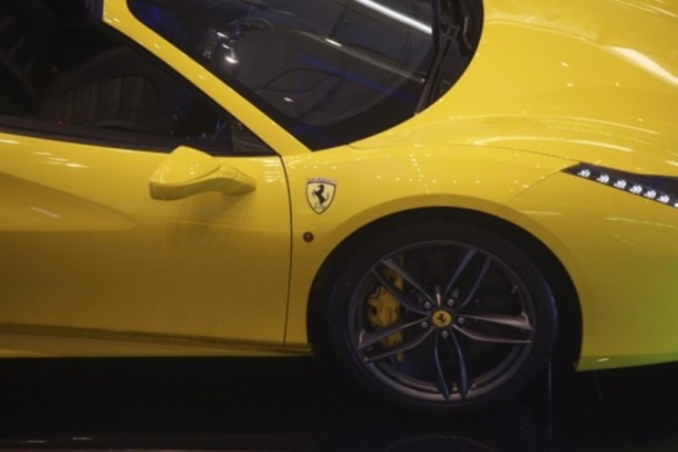 Foto - Katlanabilir metal tavanılı Ferrari tanıtıldı