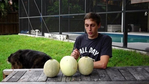 Foto - Kavunun içine eritilmiş kurşun dökülürse ne olur?