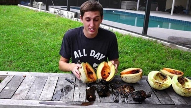 Foto - Kavunun içine eritilmiş kurşun dökülürse ne olur?