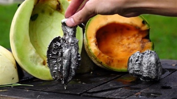 Foto - Kavunun içine eritilmiş kurşun dökülürse ne olur?