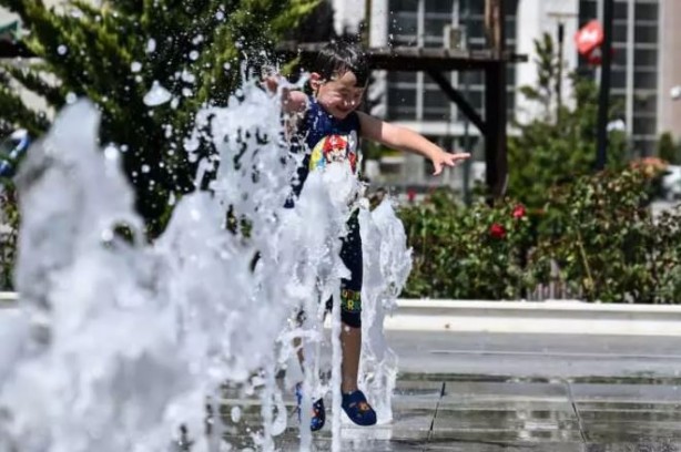 Foto - Kavurucu sıcaklar devam edecek mi? İşin uzmanı cevapladı
