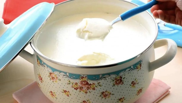 Foto - Kaya, yanında hafif kalır! Yoğurt öyle değil böyle mayalanır! Tepetaklak etsen de damla düşmüyor! İşte harika yöntem