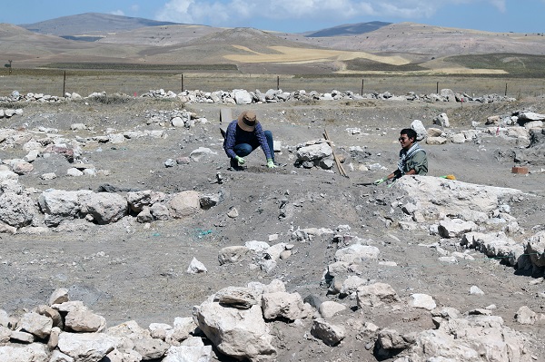 Foto - Kayalıpınar'da bulunan mühürler tarihe ışık tutacak! Hitit şehrinde büyük keşif