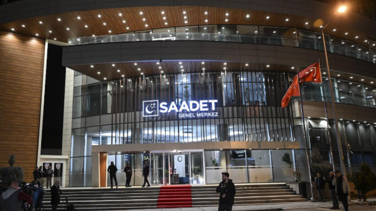 Foto - Kaybedecek bir şeyiniz kalmadı kaybedeceğiniz kadar kaybettiniz! Çok patıranıp yırtınmaya gerek yok. Saadet Partisi’ne yakışan