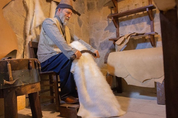 Foto - Kaybolan meslekler bu konakta yaşatılıyor