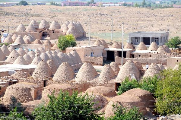 Kaymakam kaçak yapıya isyan etti! 'Gözümüzün içine soka soka, ayıptır'