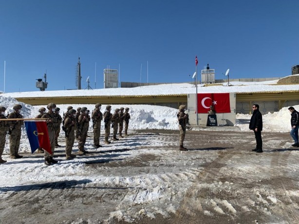 Foto - Kaymakam'dan Kato Dağı'ndaki üs bölgesine ziyaret