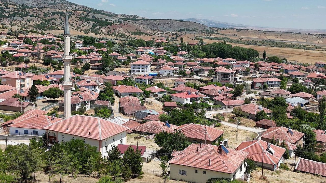 Kaymakamın aklına gelen fikir, bir köyün her şeyini değiştirdi! Göç edenler bile koşa koşa geri dönüyor
