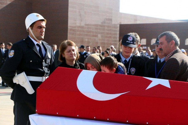 Foto - Kaymakamın katili ifade verirken kendini yaktı