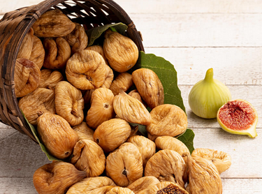 Foto - Kaynayan sütün içine kuru incir atıp içerseniz! Öyle bir şey ki... Bakın ne işe yarıyor! İlişkin içeren bilgi