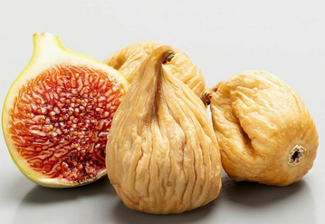 Foto - Kaynayan sütün içine kuru incir atıp içerseniz! Öyle bir şey ki... Bakın ne işe yarıyor! İlişkin içeren bilgi