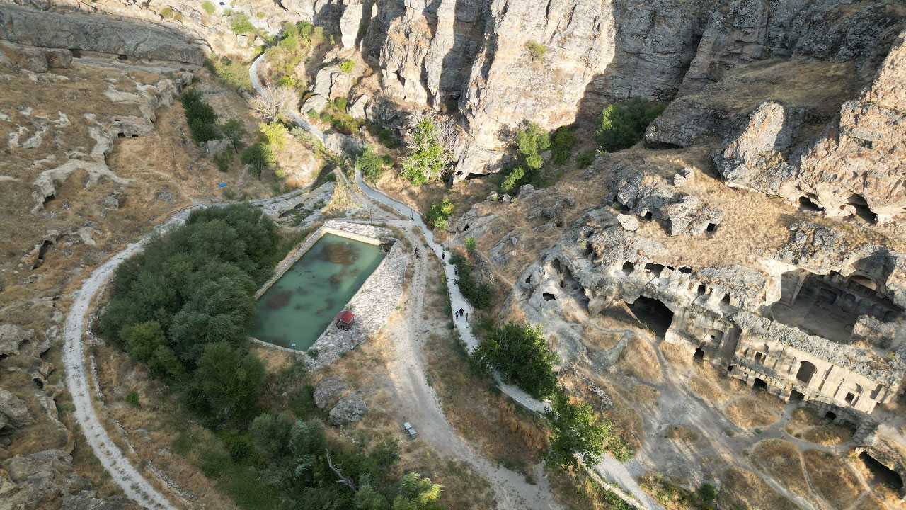 Foto - Kayseri'de 800 yıllık sır! Aynı yapıda hem kilise hem cami