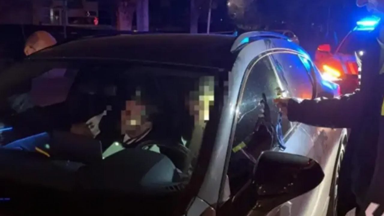 Kayseri'de ilginç anlar: Kırmızı ışıkta uyuyakaldılar