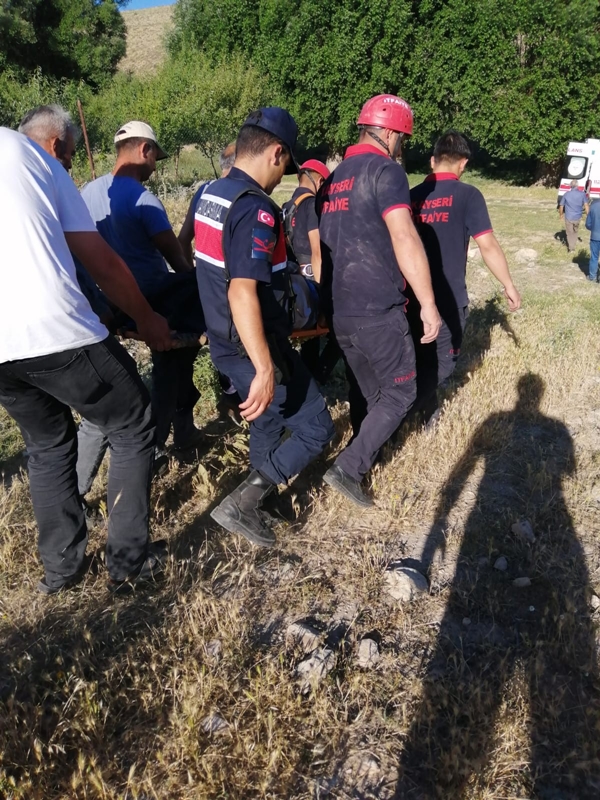 Foto - Kayseri'de korkunç olay! 25 metrelik çukura düşüp can verdi