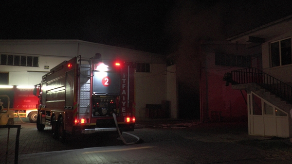 Foto - Kayseri’de korkutan fabrika yangını