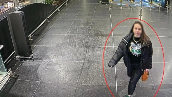 Foto - Kaza sonrası kaçan Yazar Eylem Tok ve oğlu New York'ta yüzleri gülerken görüntülendi!