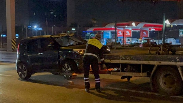 Foto - Kaza yapan alkollü sürücü polise öyle bir şey teklif etti ki, ağızlar bir karış açık kaldı! Hayır, rüşvet değil, bakın ne