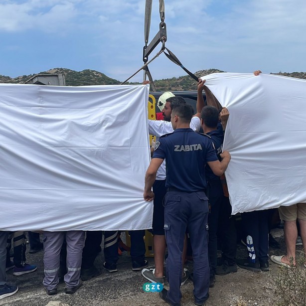 Foto - Kaza yapan İbrahim Tatlıses'i basından böyle gizlediler